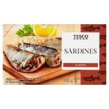 Tesco Konzervované sardinky bez hlavy s kůží ve slaném nálevu 125g