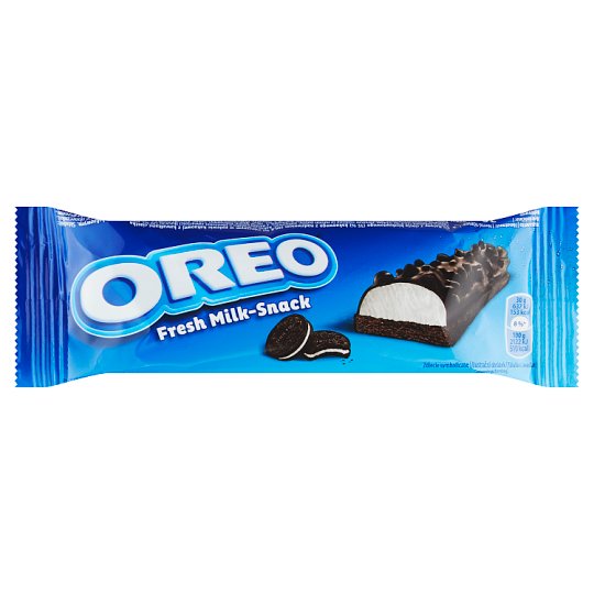 Oreo Kakaový piškot s mléčnou náplní s kakaovou polevou posypané kouskami kakaové sušenky 30g