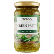 Tesco Pesto with Basil, Grana Padano Cheese and Pine Nuts 190g