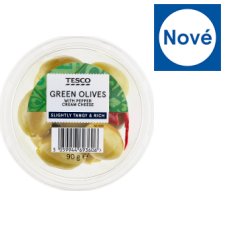 Tesco Marinované zelené vypeckované olivy plněné čerstvým sýrem s paprikovou pastou 90g