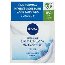 NIVEA Essentials Hidratáló Nappali Arckrém Normál/Vegyes Bőrre SPF 15 50 ml