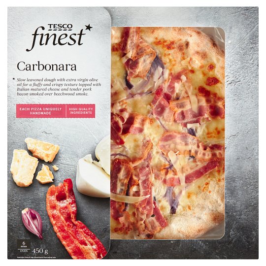 Tesco Finest pizza mozzarella sajttal, sült szalonnával, lilahagymával és parmezán sajttal 450 g