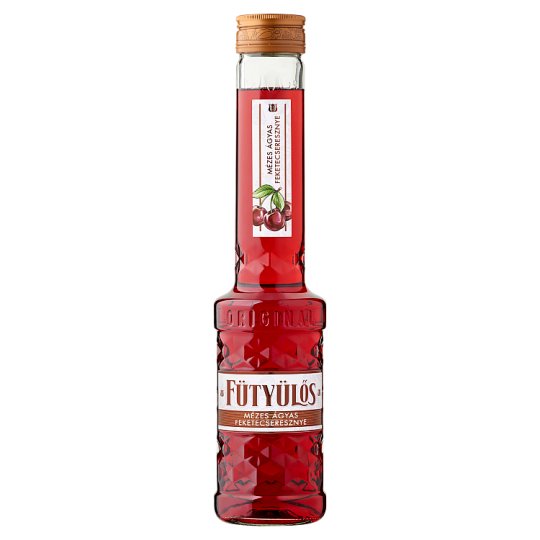 Fütyülős Black Cherry Liqueur with Honey on Fruit Bed 30% 0,5 l