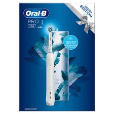Oral-B Pro 1 - 750- Electric Toothbrush + Bonus Travel Case