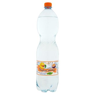 Tesco Aquafruct energiamentes mangó-maracuja ízű szénsavas üdítőital édesítőszerekkel 1,5 l