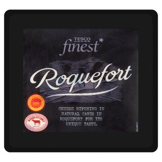 Tesco Finest Roquefort zsíros, félkemény, zöld nemespenésszel érő sajt 100 g