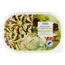 Tesco Pistachio Flavored Ice Cream with Chocolate Sauce and Pistachio Pieces 900 ml