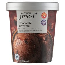 Tesco Finest csokoládés jégkrém brownie sütemény darabokkal és tejcsokoládés szósszal 500 ml