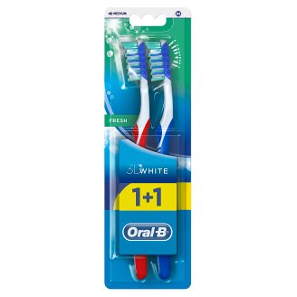 Oral-B 3DWhite Fresh Medium Manuális Fogkefe, 2 db