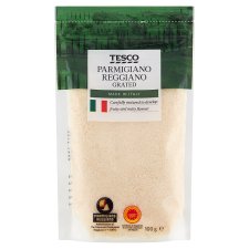 Tesco Parmigiano Reggiano reszelt, félzsíros, extra kemény sajt 100 g
