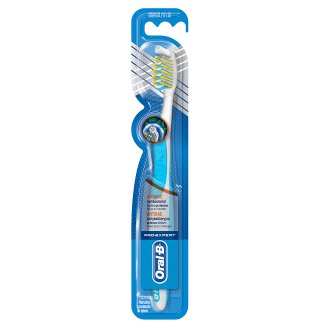 Oral-B Pro-Expert CrossAction Antibacterial Manualna szczoteczka do zębów, średnia
