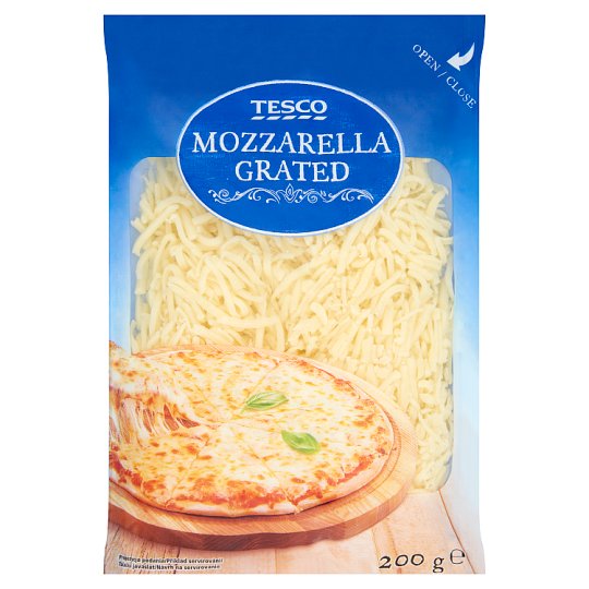 Tesco Mozzarella polotvrdý nezrejúci plnotučný strúhaný syr 200 g