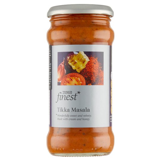Tesco Finest Hotová omáčka s paradajkami, smotanou a cesnakom, pálivá 350 g