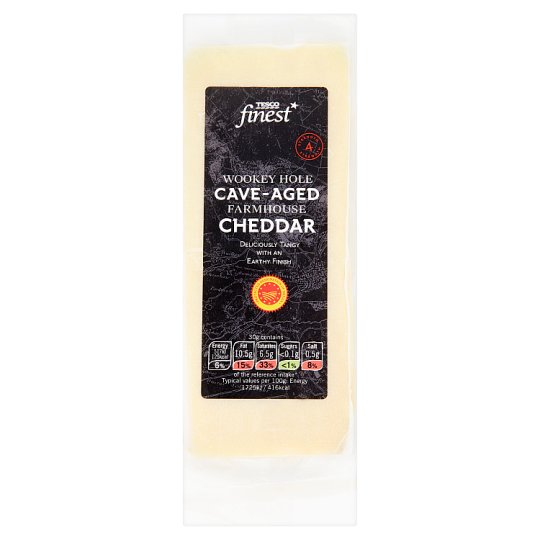 Tesco Finest Cheddar plnotučný polotvrdý syr 190 g