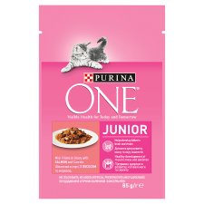 PURINA ONE JUNIOR Mini Fillets with Salmon and Carrots in Juice 85 g