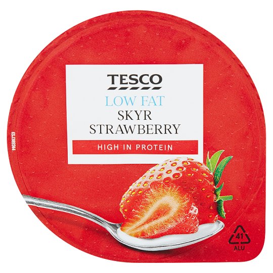 Tesco Skyr Strawberry Sour Milk Product 140 g